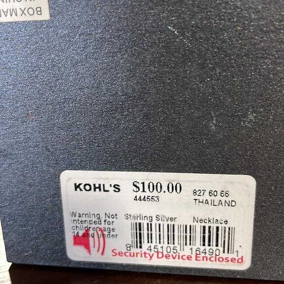 STERLING SILVER NECKLACE WITH PENDANT - Picture 3 of 3